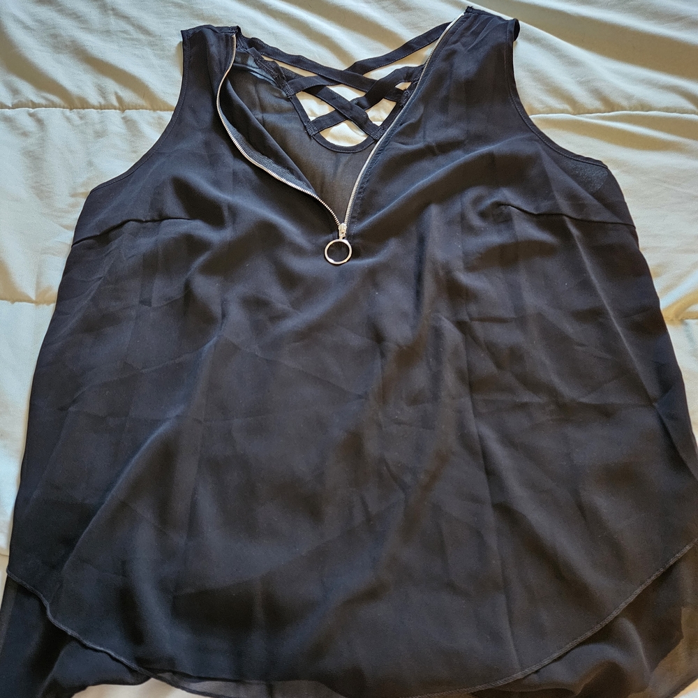 SHEIN Black Sleeveless Blouse with Crisscross and Ring Detail